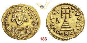 BENEVENTO - ROMUALDO II (706-731 Solido al tipo di Giustiniano II. D/ Busto frontale con globo crucigero R/ Croce potenziata su gradini; a s. lettera ...