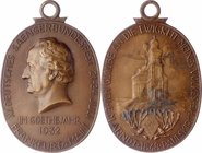 Deutschland
 Ovale Bronzemedaille 1932 an Öse, Frankfurt - XI. Deutsches Sängerbundfest im Goethejahr, von Kraumann, im Rand : Carl Poellath. 141,50g...