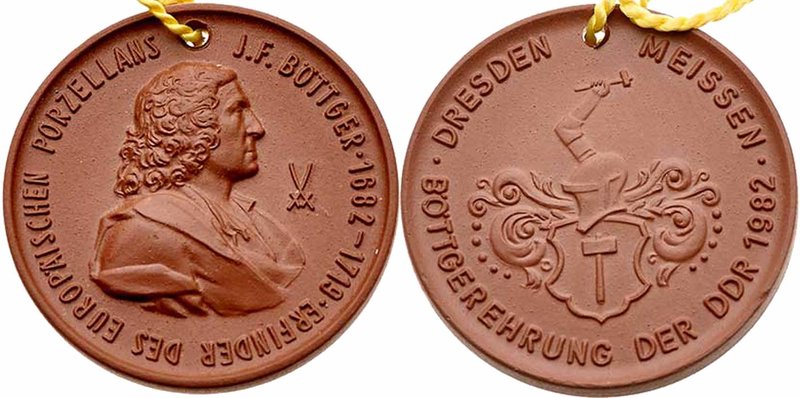 Deutschland
 Medaille 1953 Böttger, Erinnerung an die DDR, mit Band. Dresden. 1...