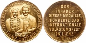Bronzemedaille o.J. vergoldet, Förderer des Internationalen Volkstumsfestes in Lienz. 38,60g. 46mm stgl