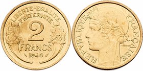 Frankreich Republik
 2 Francs 1940 Paris. 8,00g. KM 886 vz/stgl