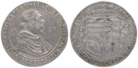 Erzherzog Leopold 1619 - 1625 - 1632
 Taler 1621 Hall. 24,26g. vergl. zu M./T. 422 var., Dav.3330. Rand stark bearbeitet, daher Untergewicht ! ss