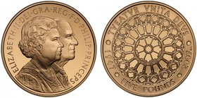 g Elizabeth II (1952 -), gold proof Five Pounds, 2007, struck in 22 carat gold to commemorate The Queen and Prince Philip's Diamond Wedding Anniversar...