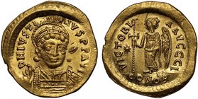 Byzantine Empire, Justin I (A.D. 518-527), gold Solidus, mint of Constantinople, D N IVSTINVS P P AVG, pearl-diademed, helmeted and cuirassed bust fac...