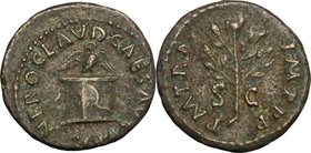 Nero (54-68). AE Quadrans, 62-68. D/ Owl standing facing on garlanded altar. R/ Olive branch. RIC (2nd ed.) 320. AE. g. 2.99 mm. 18.00 VF/About VF.
