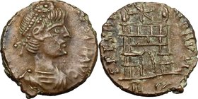 Magnus Maximus (383-388). AE 13mm, Rome mint, 387-388. D/ Bust right, diademed, draped. R/ Camp gate with two turrets; above, star. RIC 59. AE. g. 1.2...