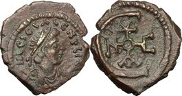 Justinian I (527-565). AE 5 Nummi, Antioch mint, 561-565. D/ Bust right, laureate, draped, cuirassed. R/ Monogram within large E. MIB 163. AE. g. 2.09...