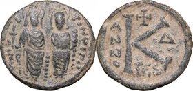 Justin II (565-578). AE 20 Nummi, Thessalonica mint, 568-569. D/ Emperor and his wife Sophia enthroned facing. R/ Large K (mark of value). MIB 70a. AE...