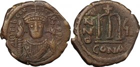 Tiberius II Constantine (578-582). AE Follis, Constantinople mint, 579-580. D/ Bust facing, crowned, holding mappa and scepter topped by eagle. R/ Lar...