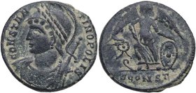 307-337 dC. CONSTANTINOPOLIS. Arelate. 1/2 centenional . RIC VII Arles 380. Ae. 2,28 g. MBC+ / MBC. Est.30.