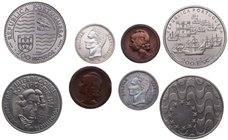 Lote de 8 monedas, 6 de Portugal 10 (1924) y 20 (1925) centavos y 100 (1981) y 200 escudos (31992,94 y 99) y 2 de 1 Bolivar (1960, 1965) de Venezuela....