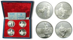 China. 5 Yuan. 1984. Set 4 monedas. (km#98, 99, 100, 101) 22,22 gr ag. Soldier. Caja y certificado.
Grado: proof