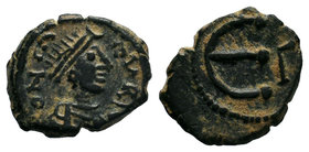 Maurice Tiberius (AD 582-602). Æ pentanummium

Condition: Very Fine

Weight: 1.57gr
Diameter: 15.25mm

From a Private Dutch, Collection.