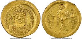 Justinian I the Great (AD 527-565). AV solidus (21mm, 4.44 gm, 7h). NGC MS 4/5 - 4/5, clipped. Constantinople, 6th officina. D N IVSTINI-ANVS PP AVG, ...
