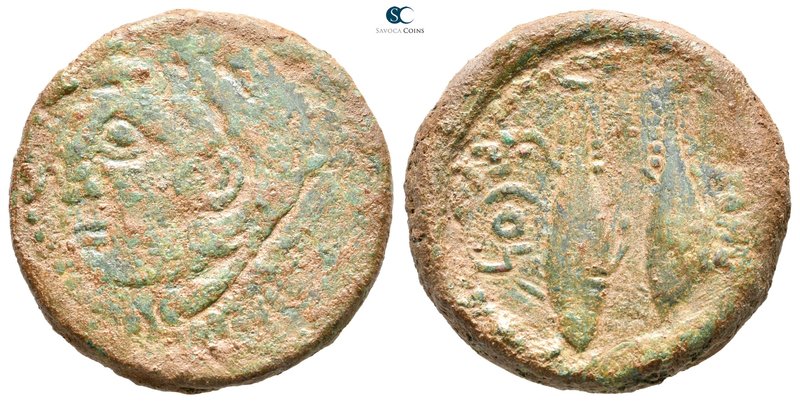 Hispania. Gades 200-100 BC. 
Bronze Æ

27 mm., 13,18 g.



very fine