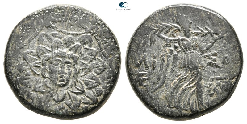 Pontos. Amisos. Time of Mithradates VI Eupator circa 105-65 BC. 
Bronze Æ

20...