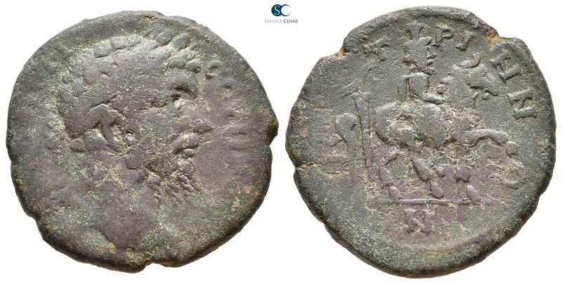 Moesia Inferior. Istrus. Septimius Severus AD 193-211. 
Bronze Æ

31 mm., 14,...
