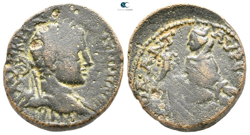 Mesopotamia. Edessa. Elagabalus AD 218-222. 
Bronze Æ

25 mm., 11,12 g.


...