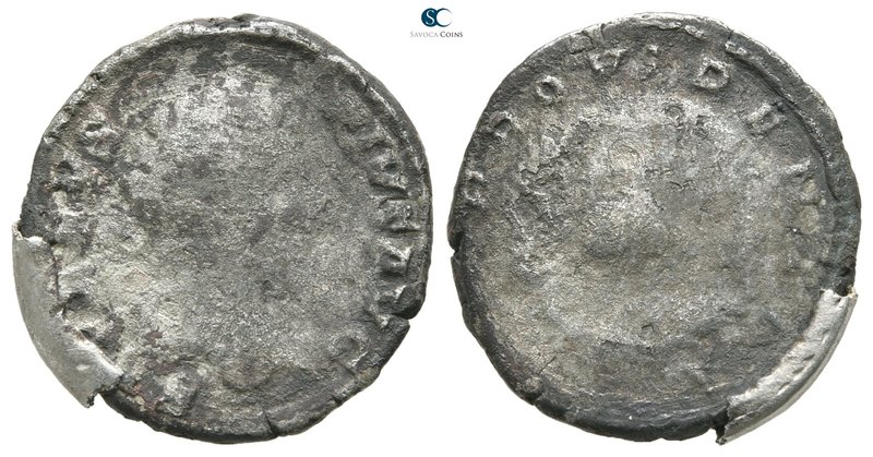 Septimius Severus AD 193-211. Rome
Denarius AR

19 mm., 2,89 g.



fine