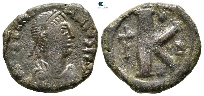 Justinian I AD 527-565. Constantinople
Half follis Æ

24 mm., 9,17 g.



...