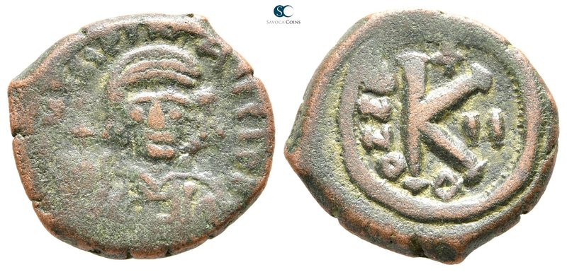 Tiberius II Constantine AD 578-582. Constantinople
Half follis Æ

22 mm., 6,2...