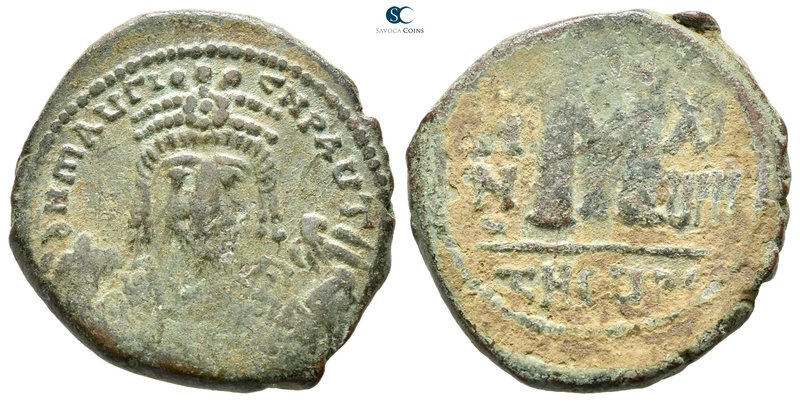 Maurice Tiberius AD 582-602. Theoupolis (Antioch)
Follis Æ

29 mm., 10,64 g....