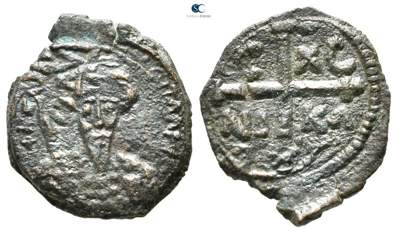 Tancred, regent AD 1101-1112. Antioch
Follis Æ

21 mm., 2,60 g.



very f...