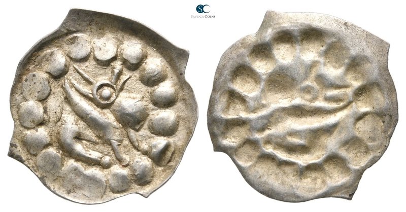 AD 1200-1250. Breisgau
Pfennig AR

15 mm., 0,38 g.



very fine