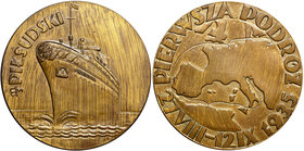 II RP, Medal M/S Piłsudski Pierwsza podróż 1935
 Ciekawy medal wybity z okazji pierwszej podróży statku M/S Piłsudski. Awers: widok płynącego okrętu,...