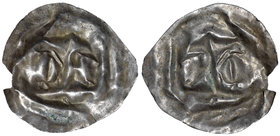 Pommern, Bracteat II half of XII century
Pomorze (?), Brakteat II połowa XII wieku 
 Ciekawy egzemplarz. Awers: prawdopodobnie elementy pod łukiem. ...