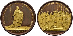 FRANKREICH 
 Königreich 
 Louis XV. 1715-1774. 
 Bronzemedaille 1722. Auf seine Krönung. Stempel von Du Vivier und J. Le Blanc. Der stehende König ...