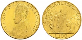 ITALIA 
 Vaticano - Stato Pontificio 
 Pio XII. 1939-1958. 
 100 Lire 1950, Roma. Auf das Heilige Jahr. 5.18 g. Pag. 716. Schl. 189. Fr. 289. QFdc.