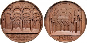 SPANIEN 
 Königreich 
 Isabella II. 1833-1868. 
 Bronzemedaille o. J. (um 1855). Auf die Kathedrale von Cordoba. Stempel von J. Wiener. 92.17 g. Ho...