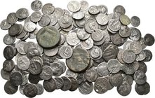 Antike: Römische Republik: Lot circa 160 Stück, meist AR-Denare mit Münzmeisterzeichen. Darunter auch Bronzen und Bürgerkriegsmünzen. Schön, schön-seh...