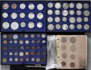 Alle Welt: Ein Album, 3 Schuber und 7 lose Münzen: Das Album beinhaltet Münzen aus aller Welt, teils Silbermünzen dabei, 1 Schuber Österreich, 1 Schub...