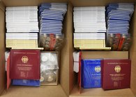 Deutschland: Große Sammlung Gedenkmünzen der BRD Dabei: 29 Platten (KMS) in DM (st und pp), 160 x 10 DM Gedenkmünzen diverse Jahrgänge pp in Noppenfol...