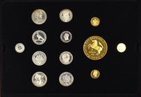 Medaillen Deutschland: Abschieds-Collection 130 Jahre Deutsche Mark 1871-2001: Eine hochwertige Holzkasette mit 13 Silbermedaillen, 2 Münzen und 2 Sil...