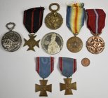 Orden & Ehrenzeichen: Tschechoslowakei: Kleines Lot 6 Orden, dabei: Soldatenkreuz 1938 (Freiwillige) ”V TEZKYCH DOBACH 1918-1919”, Revolutiosmedaille ...