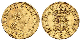 Carlos III (1759-1788). 1/2 escudo . 1761. Sevilla. JV. (Cal-785). Au. 1,74 g. EBC-. Est...175,00.