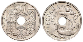 Estado Español (1936-1975). 50 céntimos. 1949*19-51. Madrid. (Cal-104). Ag. 4,02 g. Flechas invertidas. SC. Est...40,00.