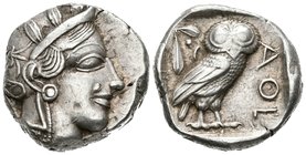 ATTICA. Athenas. Tetradracma. 454-404 a.C. A/ Cabeza de Athena a derecha con collar y casco ático con cresta y decorado con tres hojas de olivo. R/ Bú...