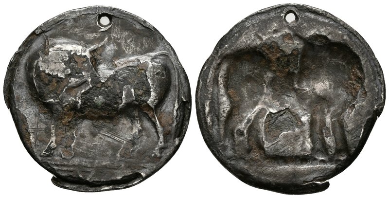 LUCANIA, Sybaris. Estátera. 550-510 a.C. A/ Toro estante a izquierda con la cabe...