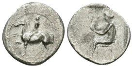 THESSALIA, Larissa. Trihemióbolo. 460-400 a.C. A/ Guerrero portando dos lanzas a caballo trotando a izquierda. R/ Larissa sedente a izquierda, sosteni...