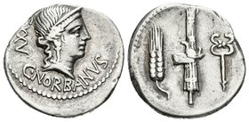 C. NORBANUS. Denario. 83 a.C. Roma. A/ Busto con diadema de Venus a derecha, detrás CXXV, debajo C·NORBANVS. R/ Espiga con granos, fasces y caduceo. C...