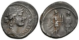 C. SERVILIUS C. F. Denario. 57 a.C. Roma. A/ Cabeza de Flora a derecha, detrás Lituus, delante FLORAL·PRIMVS. R/ Dos soldados enfrentados presentando ...