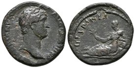 ADRIANO. As. 134-138 d.C. Roma. A/ Busto laureado y drapeado a derecha. HADRIANVS AVG COS III P P. R/ Hispania reclinada a izquierda con rama de olivo...