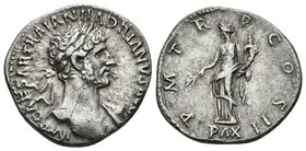 ADRIANO. Denario. 118 d.C. Roma. A/ Busto laureado a derecha, con ligero drapeado sobre el hombro izquierdo. IMP CAESAR TRAIAN HADRIANVS AVG. R/ Pax e...