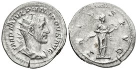 FILIPO I. Antoniniano. 244-249 d.C. Roma. A/ Busto radiado y drapeado con coraza a derecha. IMP M IVL PHILIPPVS AVG. R/ Salus estante a derecha alimen...
