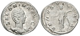 SALONINA. Antoniniano. 257-258 d.C. Colonia Claudia Ara Agrippinensium. A/ Busto con diadema y drapeado sobre creciente a derecha. SALONINA AVG. R/ Ve...