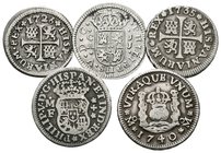FELIPE V. Lote compuesto por 5 monedas de 1/2 Real, conteniendo: 1719 Cuenca JJ, 1726 Sevilla J, 1735 Madrid JF, 1736 México MF (columnario) y 1740. M...